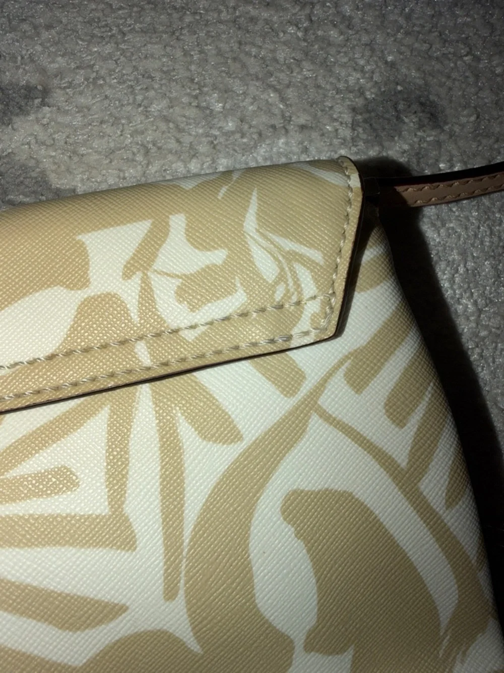 kate spade Beige and Cream Palm-Print grant street Crossbody Bag